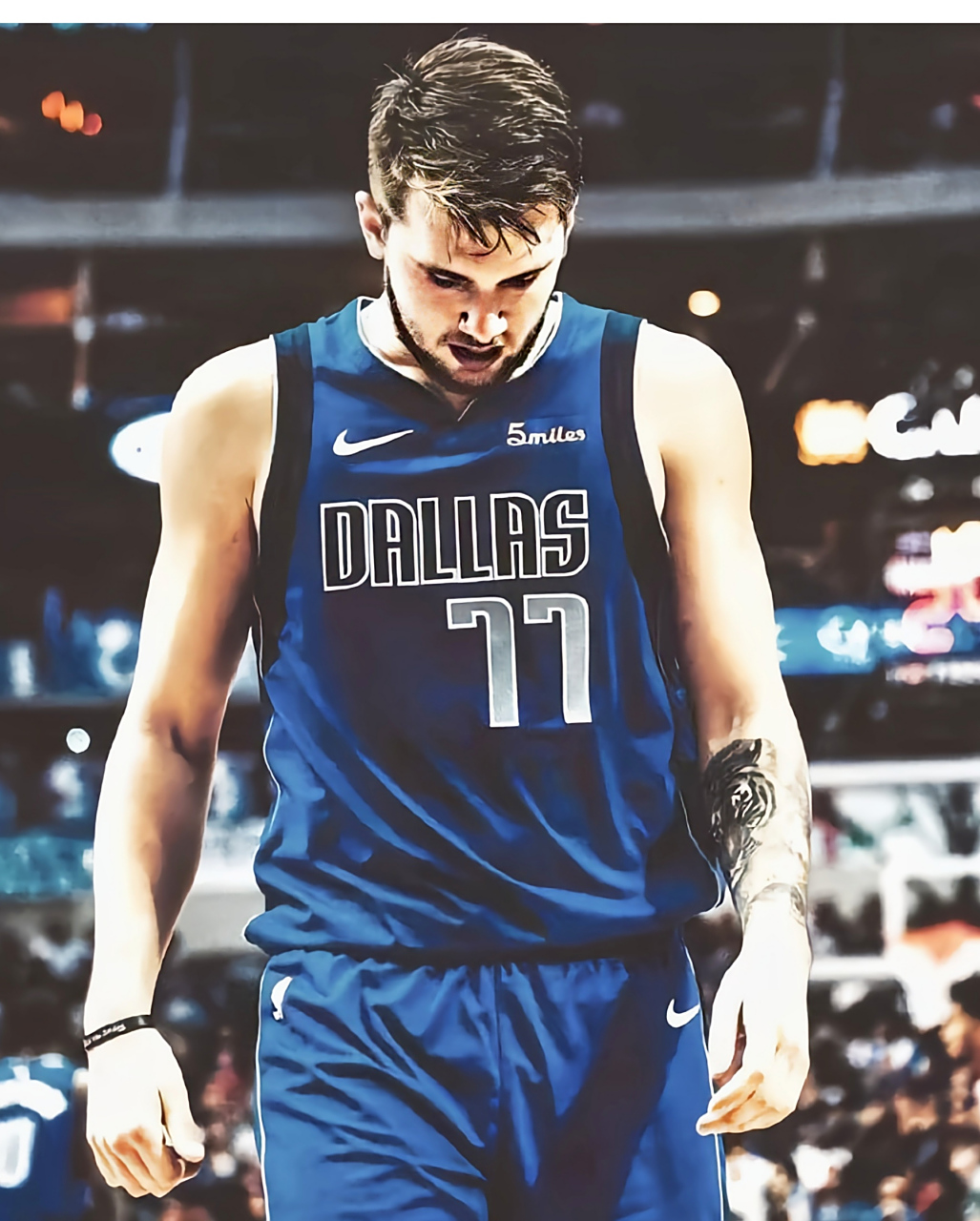 包含达拉斯独行侠内部会议纪要流出——集结日豪取连胜，NBA常规赛使命明确，训练强度明显提升的词条