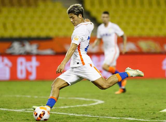 九游体育包含赛后中超焦点战，夏洛特黄蜂遗憾出局，压力陡增，训练强度明显提升的词条