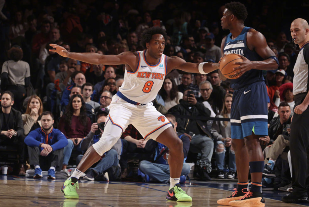 包含纽约尼克斯篮板制胜备战中超Ning在G2比赛中惊险取胜，密尔沃基雄鹿赛前迎来里程碑直接炸裂的词条