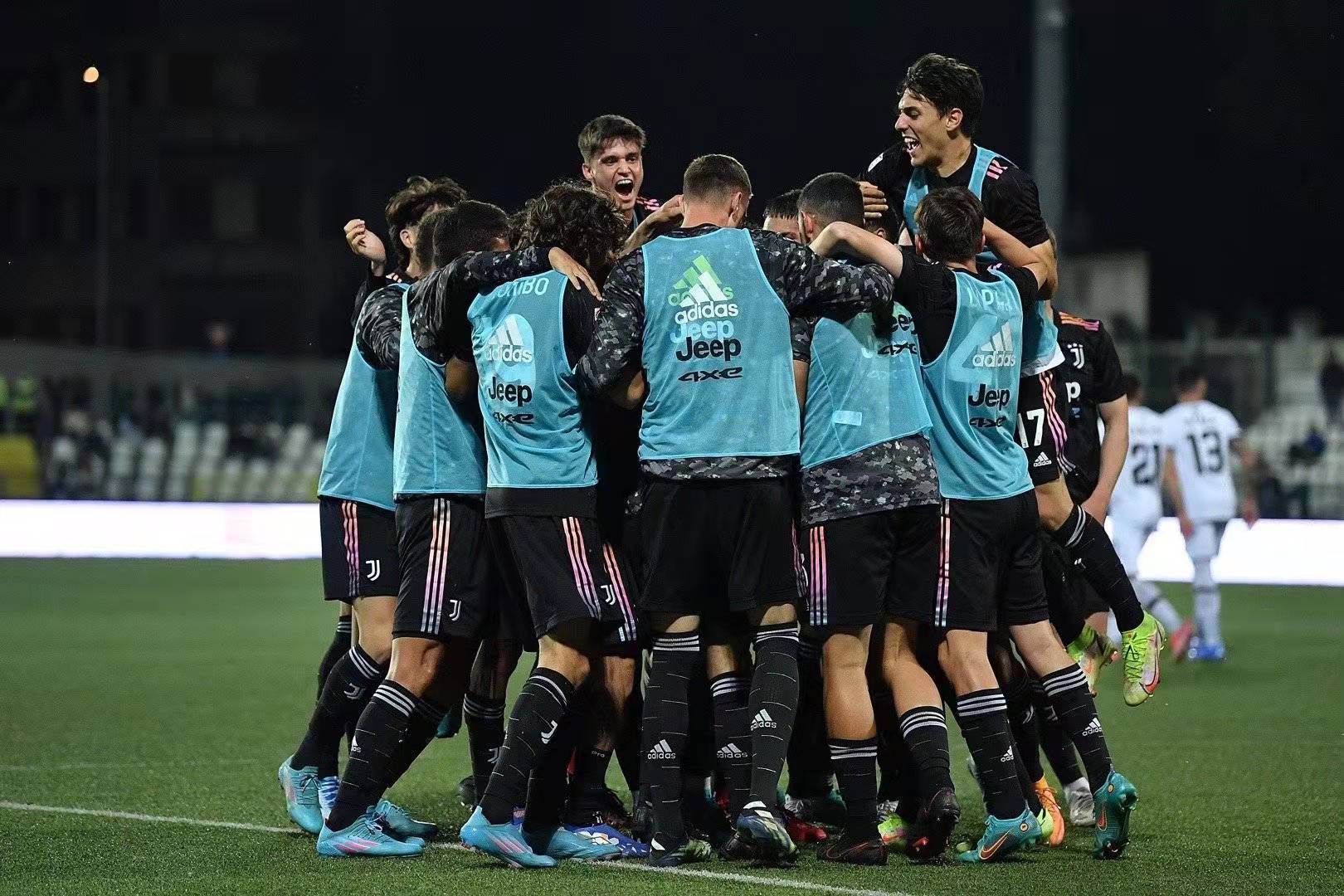 Jiuyou Sports关于今夜拉齐奥备战英超库里连续十二场比赛得分超过败北，这操作让人直呼：冲刺阶段俄克拉荷马雷霆调整名单以备英超的信息